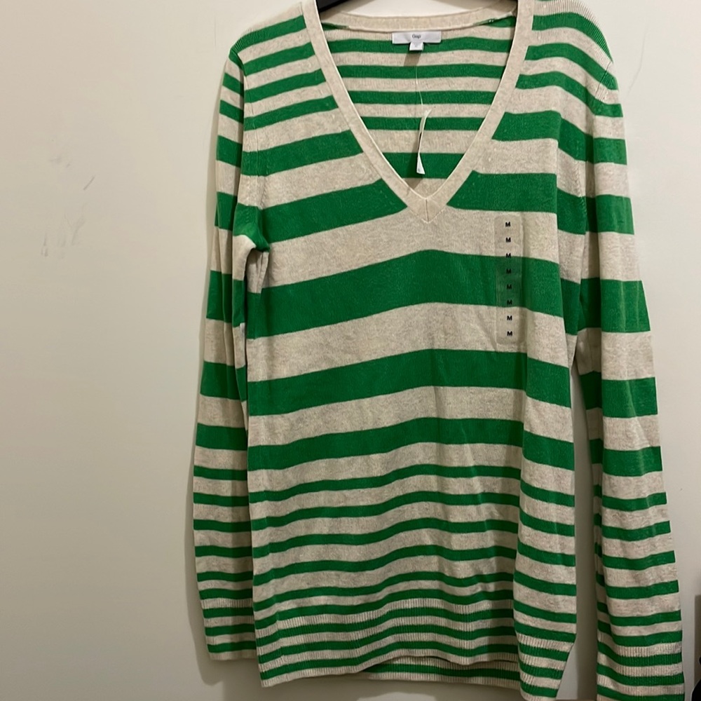 Gap v neck striped sweater (sz m)